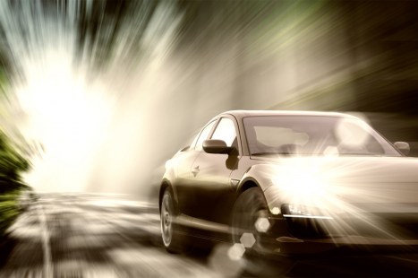 sport-car-on-road_zJahhYBu-1024x680